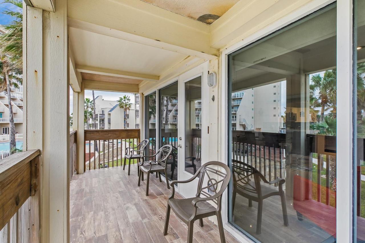 Newly Decorated Condo In Beautiful Beachfront Resort South Padre Island Exterior foto